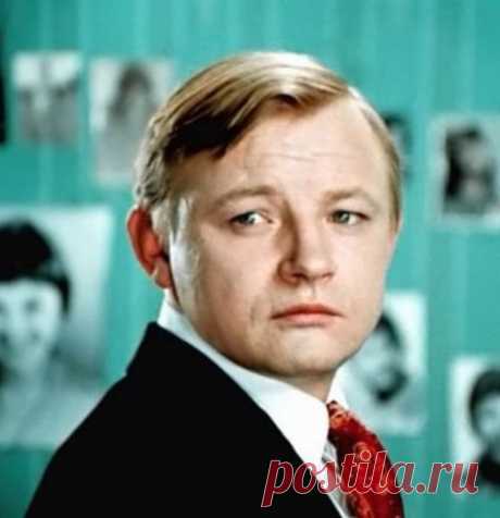 Михаил Кононов – звезда «Большой перемены», переживший самоубийство мамы и предательство любовницы, умер в нищете