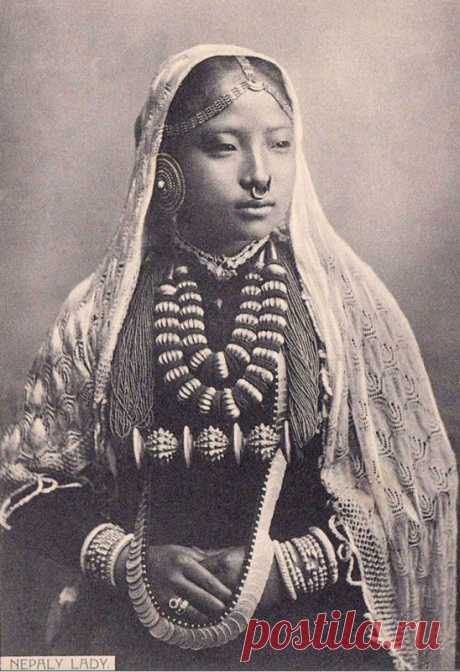 Красивые девушки мира на открытках 1900-х годов
