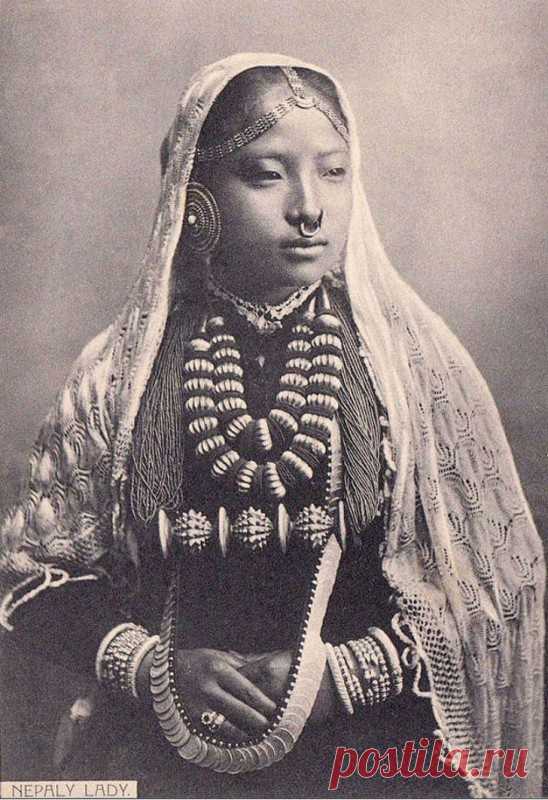 Красивые девушки мира на открытках 1900-х годов