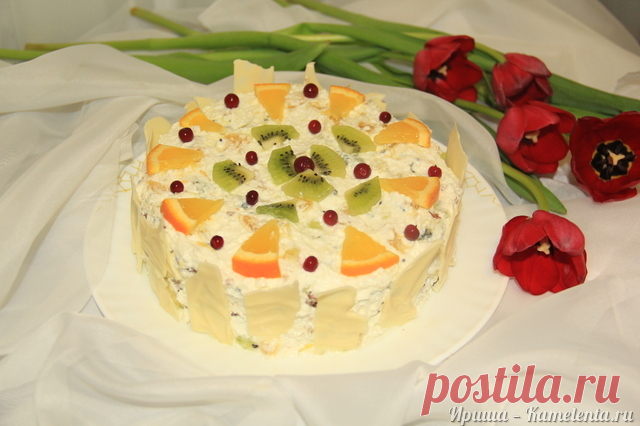 Кассата, рецепт с фото итальянского пирога "Кассата" Ароматный пирог с нежным бисквитом и творожной начинкой.
У нас этот пирог единогласно назвали вкусным тортом) Лично меня в нем привлекла именно начинка. Творог в таком виде не просто съедается, а съедается очень быстро с большим удовольствием. Существует множество рецептов данного пирога, я же представляю вашему вниманию пожалуй самый простой и доступный. Чаще всего его  готовят с добавлением цукатов, я же хотела...