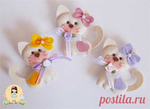Котята из фетра.