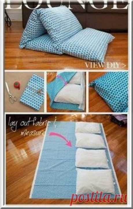 Pillow chair diy | Feelin' Crafty | Подушки для кровати, Проектирование интерьеров и Пижамная вечеринка