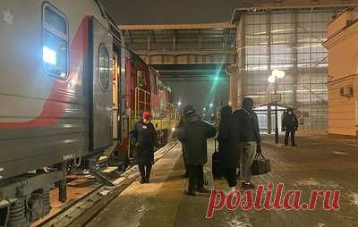 Железнодорожное сообщение запущено из Йошкар-Олы в Нижний Новгород и Санкт-Петербург. В пути следования предусмотрены остановки в Арзамасе, Нижнем Новгороде, Иванове, Ярославле, Рыбинске, Бологом