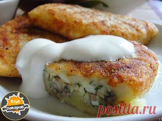Картофельные зразы можно готовить с разной начинкой с грибами или с мясом