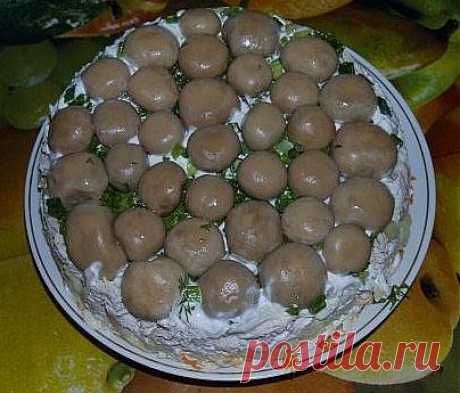 САЛАТ «КУРИЦА-ЗАТЕЙНИЦА»