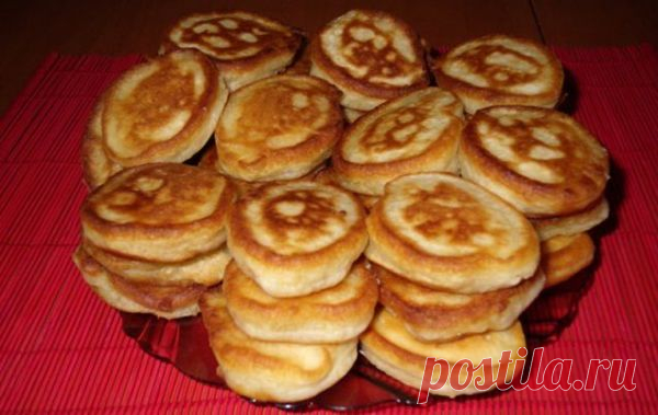 Лучший рецепт пышных оладьей без яиц