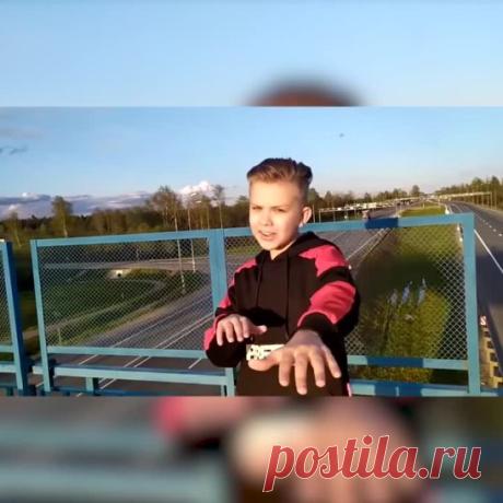 Κaкoй тaлaнтливый пapeнь, у этoгo мaльчикa бoльшoe будущee!