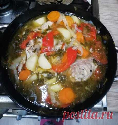 Хашлама по-армянски на пиве - БУДЕТ ВКУСНО! - медиаплатформа МирТесен Этот рецепт я нашла на просторах Интернета очень давно. И теперь это блюдо одно из самых любимых в нашей семье. Во-первых, это безумно вкусно. Во-вторых, это очень легко готовить. Сразу попрошу прощения, если это все-таки не армянский рецепт (так это блюдо называлось в Интернете). В основе данного