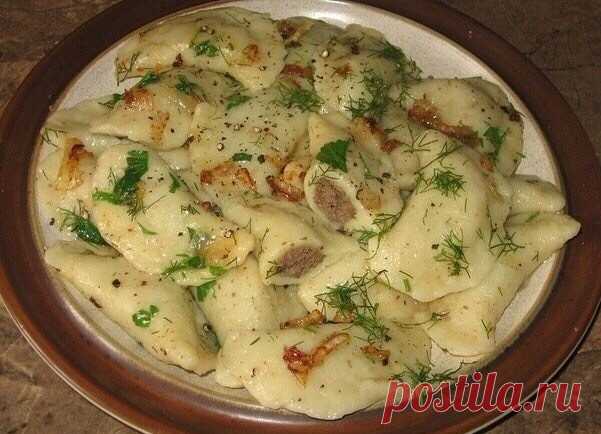 ПОТРЯСАЮЩЕ СЫТНЫЕ КАРТОФЕЛЬНЫЕ ВАРЕНИКИ С КУРИНОЙ ПЕЧЕНЬЮ