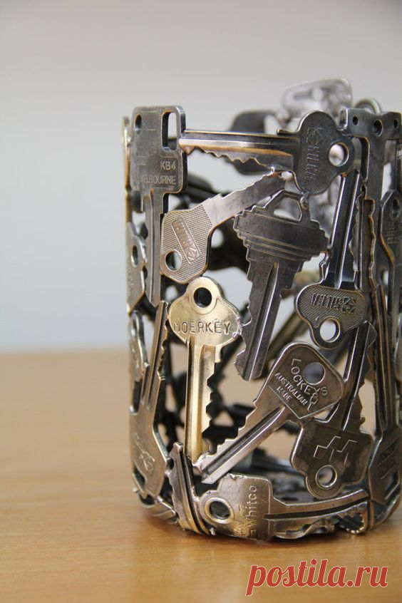 Old Keys Recycling Bedroom Desk Lamp | Bedroom desk, Desk lamp and Desks