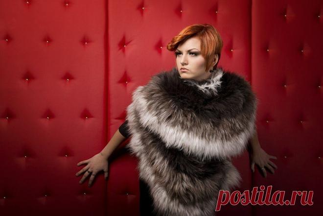 Взяла старые меховые воротники, шапки, обрезки и сделала из них пряжу! Показываю, какие необычные вещи связала в итоге | Рекомендательная система Пульс Mail.ru