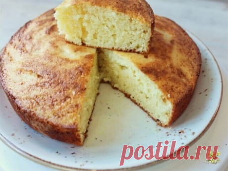 ДЕЛАЕМ ОЧЕНЬ-ОЧЕНЬ ВКУСНЫЙ МАННИК К ЧАЮ.
Ингредиенты:
2 яйца
1 ст. (200мл) сахара
1 ст. манки
1 ст. муки просеянной
250 мл. кефира (ряженки или йогурта)
1 ч. л. соды гаш. уксусом
Начинка может быть любая на Ваш вкус
 (груша, банан, яблоко, виноград, халва и т.д.)
Приготовление:
Взбить яйца с сахаром венчиком мин 3, миксером 1 мин. Добавить кефир, просеянную муку, манку. Хорошо перемешать. Добавить гаш. соду. Перемешать. Добавить начинку, её можно добавить позже по желанию....