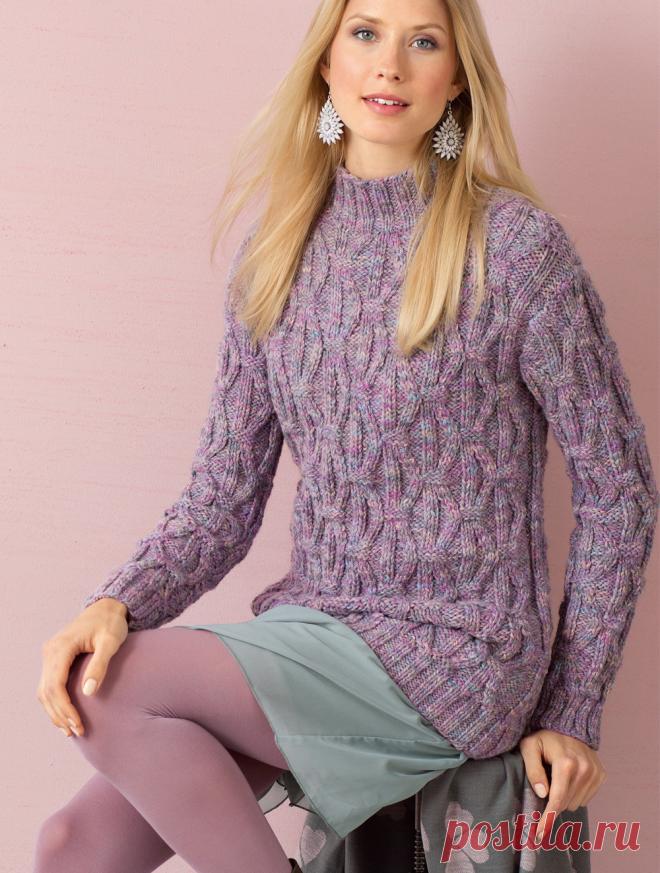 Меланжевый свитер с рельефным узором