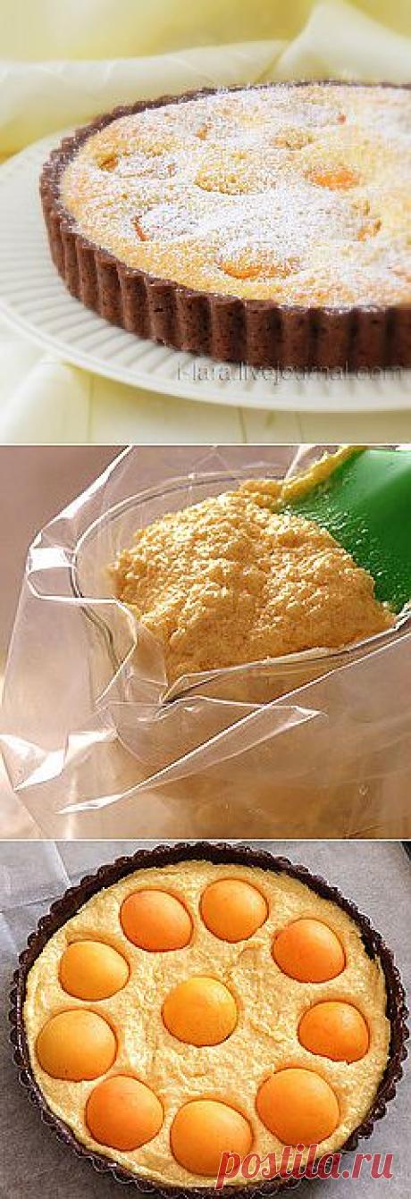 ШОКОЛАДНЫЙ ТАРТ С МИНДАЛЬНЫМ КРЕМОМ И АБРИКОСАМИ