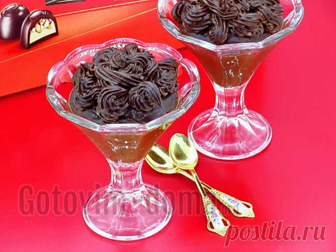 Быстрый и простой шоколадный десерт с какао. На счастье для сладкоежек в кулинарном мире так много красивых и вкусных десертов. В домашних условиях готовят их по своим проверенным рецептам. Десерты – блюда праздничные и подают их в конце застолья. Немаловажное значение имеет и сама подача. Очень красиво смотрятся десертные блюда в креманках, вазочках, подставках. Десерты Читать полностью »