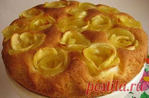 Вкусная яблочная шарлотка