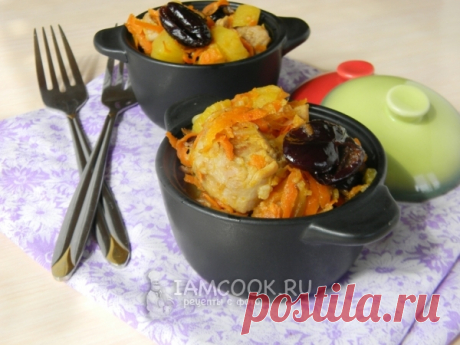 Мясо тушеное с черносливом и яблоками — рецепт с фото