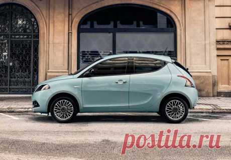 Lancia Ypsilon 2023: характеристики, фото, видео