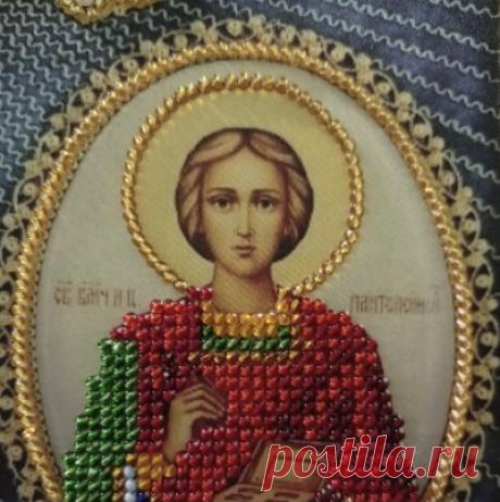 Великомученик Пантелиимон. Вышивка крестиком бисером