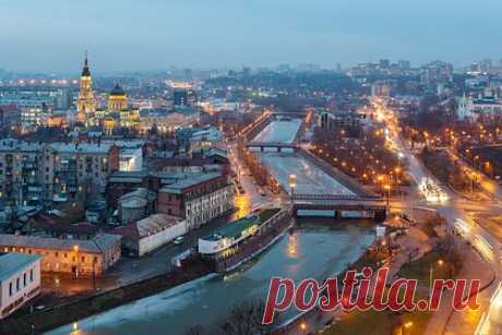 В Харькове дерусифицировали более полусотни улиц. В Харькове на Украине местными властями было переименовано более полусотни улиц из-за связи топонимов с Россией. Об этом рассказала депутат Верховной Рады Ирина Геращенко в своем Telegram-канале. Она назвала это решение «самым большим деколонизационным пакетом» в истории города.