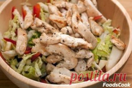 К Новому Году - 9 вкусных салатов
Подборка:
1. Салат вкусненький с сухариками.
2. Салат с копченым сыром.
3. Хрустящий салат с ананасами и курицей.
4. Салат из пекинской капусты с курицей.
5. Итальянский салат с ветчиной, сыром и овощами.
6. Салат с яйцом и ветчиной.
7. Салат с курицей, фасолью и сыром.
8. Быстрый салат с фасолью и крабовыми палочками.
9. Салат с корейской морковкой.
1. Салат с сухариками 
Огурец свежий большой — 1 шт.
Грудка куриная отварная (или куриная ветчина) — 250 г