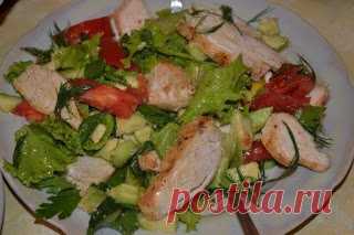 Самые вкусные рецепты: Легкий салат с курицей.