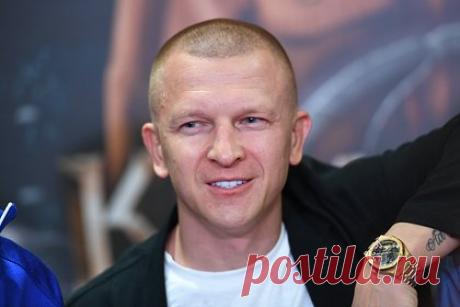 Генеральный директор Black Star пожаловался на трудности при строительстве дома. Генеральный директор лейбла Black Star, музыкальный продюсер Павел Курьянов, более известный под псевдонимом Пашу, пожаловался на большое количество трудностей, с которыми его семье пришлось столкнуться при строительстве загородного дома. Он поделился подробностями в интервью Лауре Джугелии.