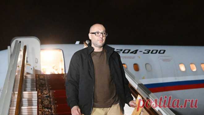 Вернувшийся по обмену россиянин рассказал о попытках отравить его в США. Россиянин Роман Селезнев, который отбывал заключение в тюрьме города Батнер, штат Северная Каролина, и вернулся на родину благодаря обмену, сообщил, что в американской тюрьме его пытались отравить лекарственными препаратами. Об этом он ...