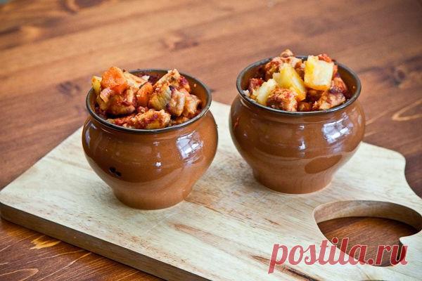 Жаркое в горшочках