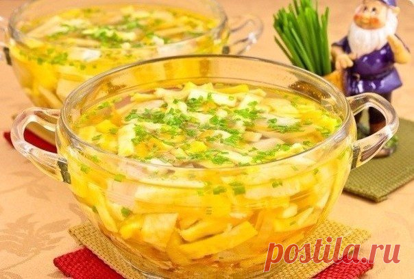 С ума сойти до чего дошла кулинария: Куриный суп с яичными блинчиками