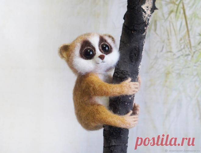 Купить Лемур Лори Валяная игрушка из шерсти в интернет магазине на Ярмарке Мастеров