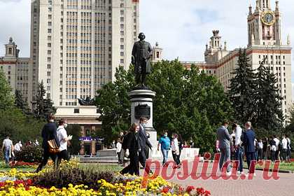 Бывшие студентки рассказали о домогательствах на биостанции МГУ. Бывшие студентки Московского государственного университета рассказали, что более десяти лет назад подверглись домогательствам со стороны заведующего кухней Беломорской биологической станции Александра Палия. В свою очередь, в администрации МГУ уже начали проверку по данному факту.