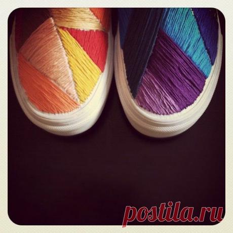 Вышитые тапки / Обувь / ВТОРАЯ УЛИЦА