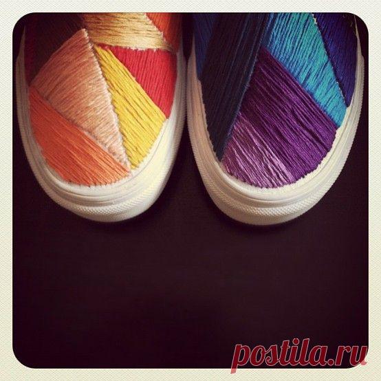 Вышитые тапки / Обувь / ВТОРАЯ УЛИЦА