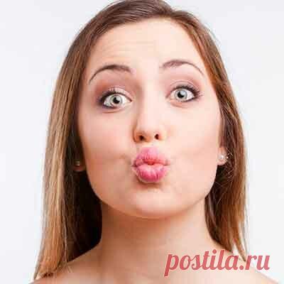 Упражнения с бутылкой от бульдожьих щечек: результат удивил моих коллег | Блог о секретах женской красоты | Яндекс Дзен