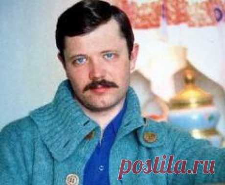 Сегодня 05 мая в 2002 году умер(ла) Андрей Ростоцкий