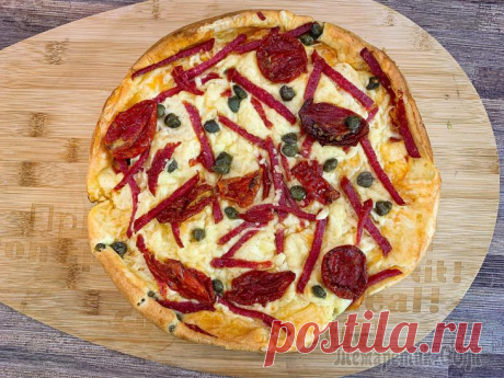 Пицца-пирог " Маришка" Пицца «Маришка» несложная в приготовлении.Вкусная как в горячем, так и в холодном виде.Рецепт этого простого блюда я нашла в одном из журналов. Готовится очень просто. Я бы даже сказала справится и ре...