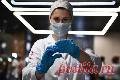 Попова заявила о высоком удельном весе россиян с иммунитетом к коронавирусу. Глава Роспотребнадзора Анна Попова заявила, что на сегодняшний день в стране уже достаточно высокий удельный вес граждан с иммунитетом к COVID-19, которые привились или переболели. Она также отметила, что в стране есть вакцина и «мы движемся к заветным цифрам», но нужно вдвое большее число граждан с иммунитетом.