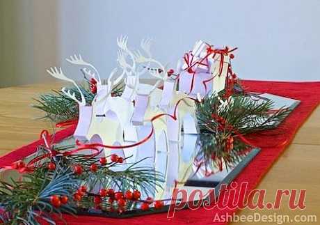 Северные олени и сани с новогодними подарками из бумаги. Шаблоны.