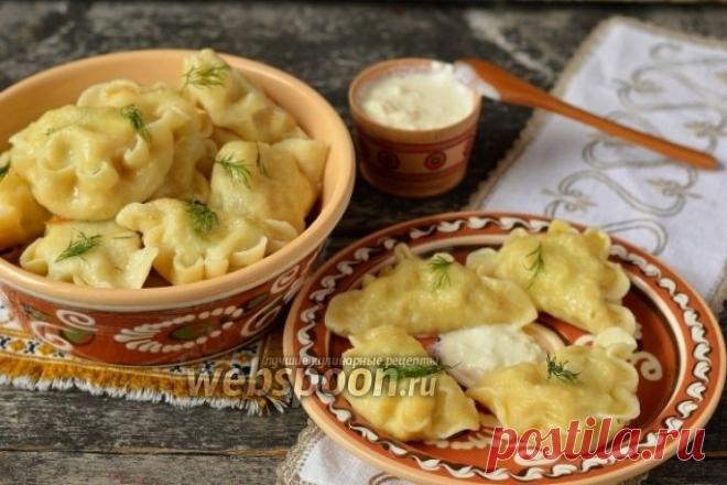 Вареники с картофелем, белыми грибами и укропом.