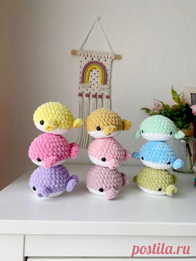 PDF Китёнок крючком. FREE crochet pattern; Аmigurumi toy patterns. Амигуруми схемы и описания на русском. Вязаные игрушки и поделки своими руками #amimore - плюшевый кит, маленький китёнок из плюшевой пряжи.