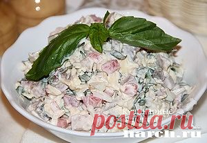Салат из копчёной скумбрии..