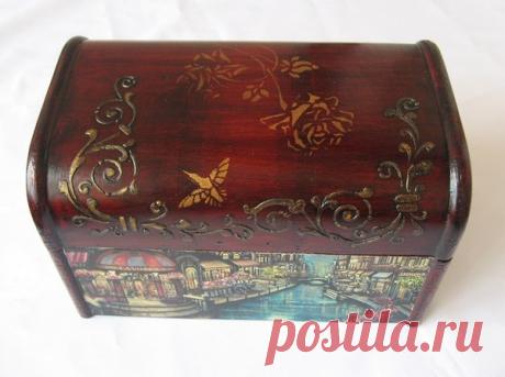 Декупаж-"Французский" сундучок из Китая