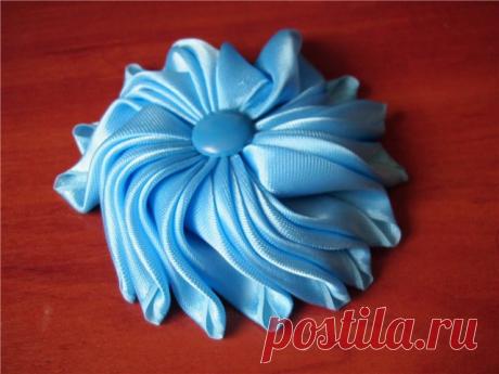 Разные цветы из лент - Babyblog.ru - цветочки из ленточек