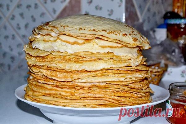 Дрожжевые блины на молоке тонкие с дырочками