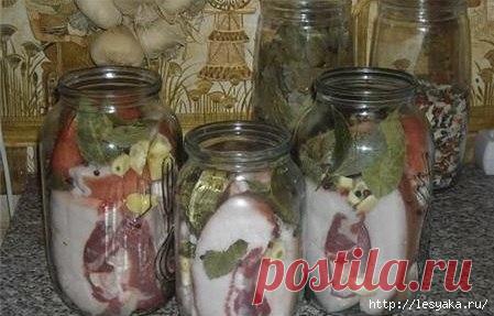 Очень вкусное сало в тузлуке.