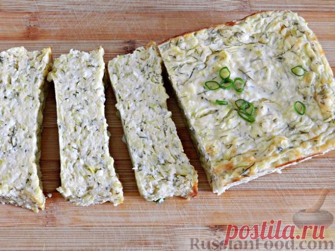 Кабачковая запеканка с творогом, сыром и зеленью - напоминает одновременно творожный сыр с зеленью и омлет
