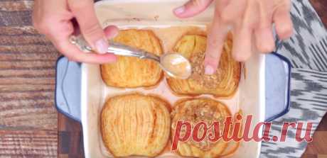 Яблоки с корицей и овсяными хлопьями