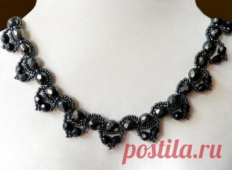 Ожерелья из бисера и бусин. Схемы плетения