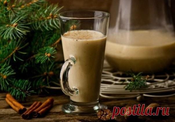 10 МОЛОЧНЫХ КОКТЕЙЛЕЙ, КОТОРЫЕ ПОНРАВЯТСЯ НЕ ТОЛЬКО ДЕТЯМ 
 
1.МОЛОЧНО-БАНАНОВЫЙ 
 
Вам понадобятся: 
- 1 банан 
- 200 г пломбира 
- 2 ч. л. какао 
- 0,5 ч. л. ванильного сахара 
- 300 мл молока 
 
Приготовление: 
1. Режем банан кружочками. 
2. Все ингредиенты взбиваем миксером. 
3. Разливаем по стаканам и наслаждаемся вкусным молочным коктейлем! 
 
2.ШОКОЛАДНЫЙ КОКТЕЙЛЬ 
 
Вам понадобятся: 
- 100 г черного шоколада 
- 150 мл горячей воды 
- 600 мл молока 
- 200 г морожено...